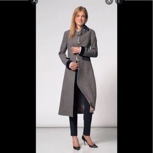 Katherine Hooker London, long wool coat. Favorite of Duchess Kate 👑💕